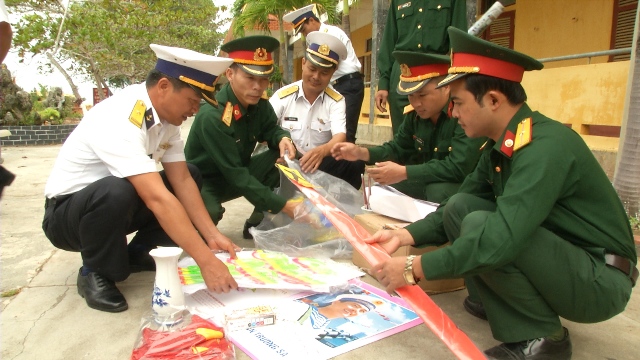 ກຽມພ້ອມສິນຄ້າ ແລະ ຂອງຂວັນ ສົ່ງເຖິງເມືອງເກາະ ເຈືອງຊາໃນໂອກາດ ບຸນປີໃໝ່